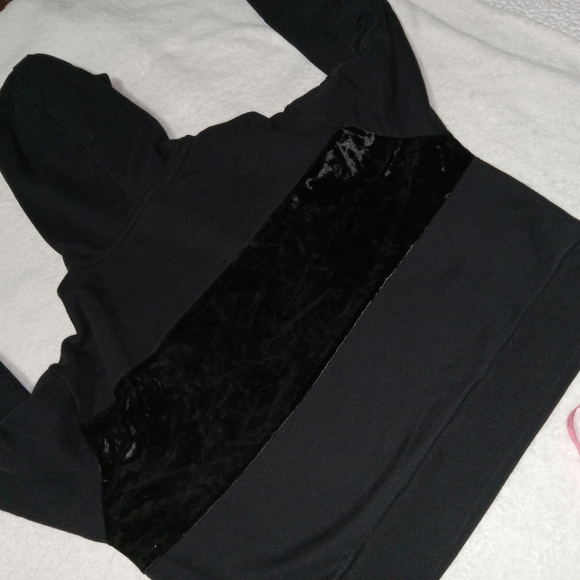 PINK Black Lace Sleeve Velvet Cropped Hoodie size XS - Picture 5 of 10